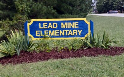 School Takes the Classroom Outdoors